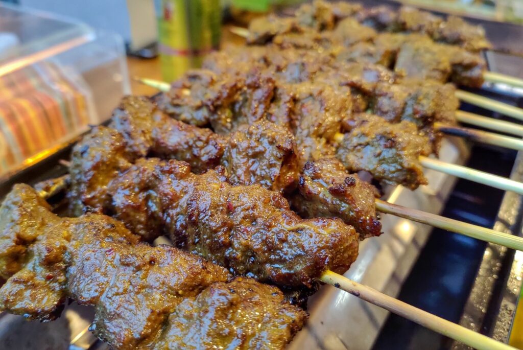 花蓮家市集。處暑|2025 年 8 月 27 日攤商資訊 8 rendang curry satay beef skewer
